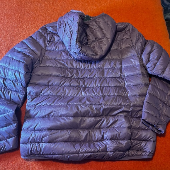 Light burgundy responsible down packable hooded puffer jacket NWT - Picture 13 of 13